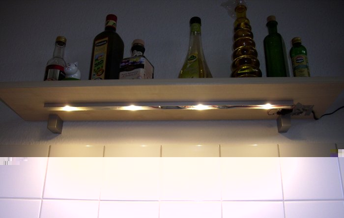 DSCI0248_cut.jpg (478 KiB) 29222 mal betrachtet LED-Leiste von unten