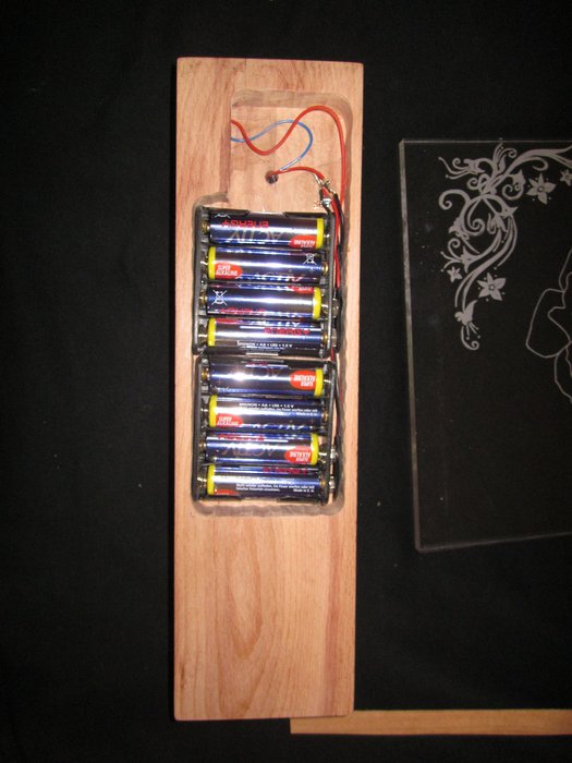 Aussparung für die Batteriehalter